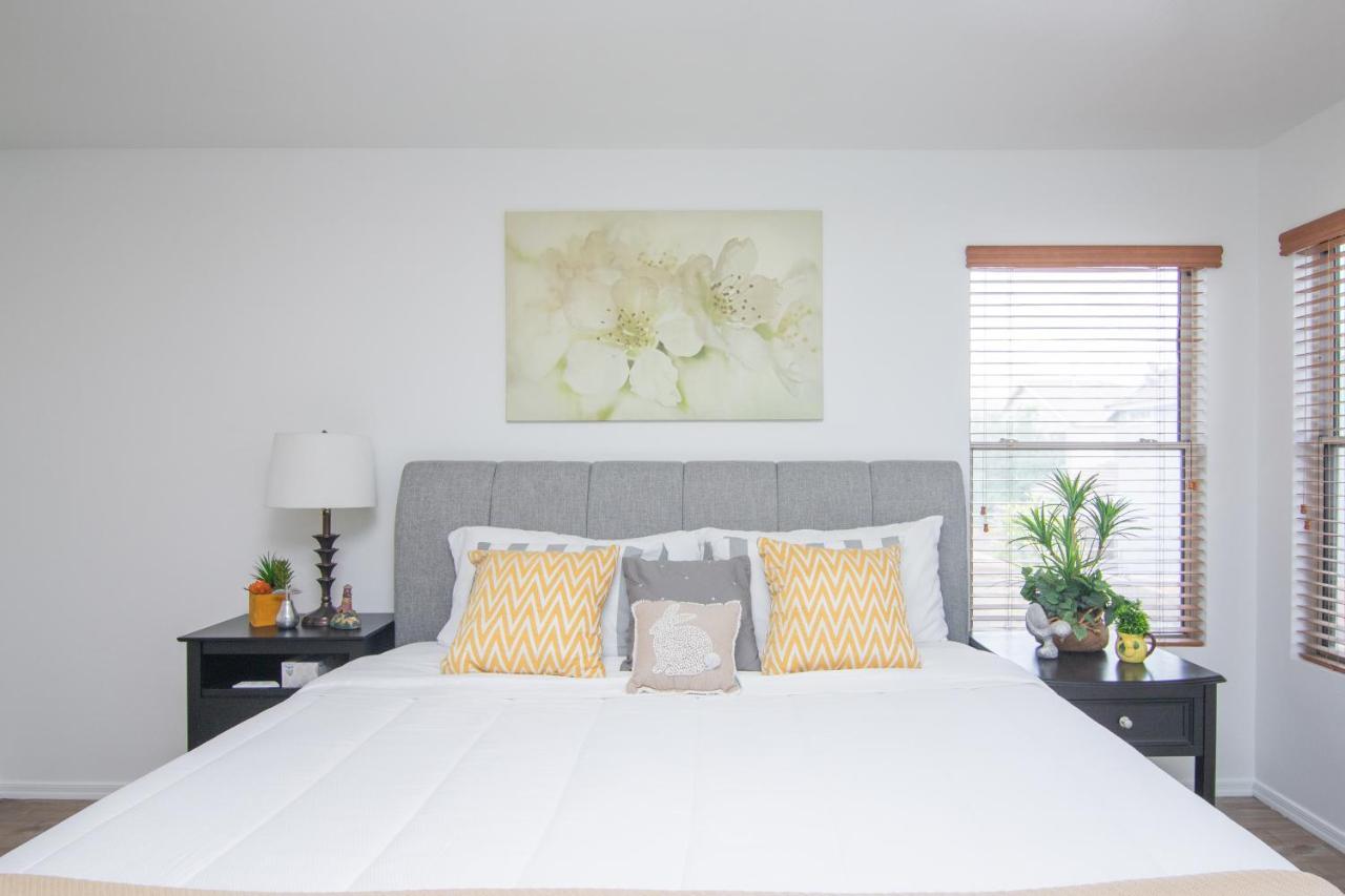 Stylish Home Phoenix - Low Rates Now! Exterior foto
